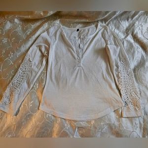 4/$20- crochet cotton white tee